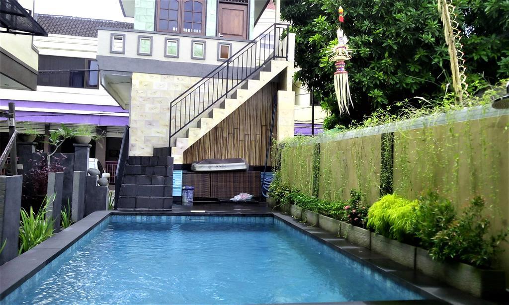 Wisma tamu Taxa Uma Kuta (Bali)