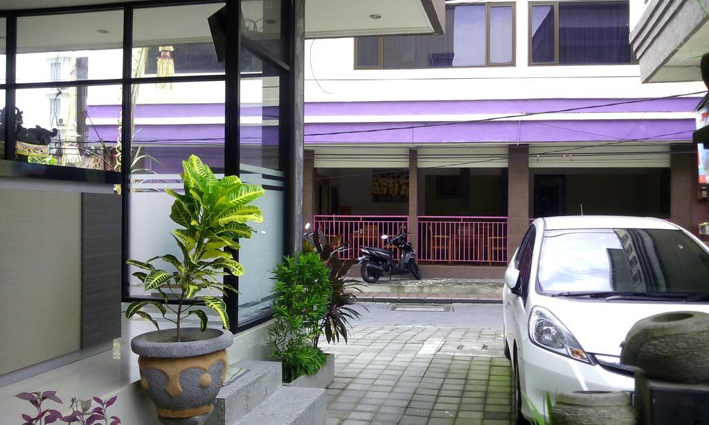 Wisma tamu Taxa Uma Kuta (Bali)